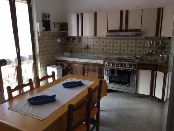 Riferimento A530 - Apartment for Affitto in Capanne