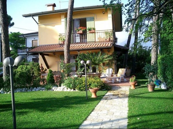Riferimento V467 - Villa for Sale a Cinquale