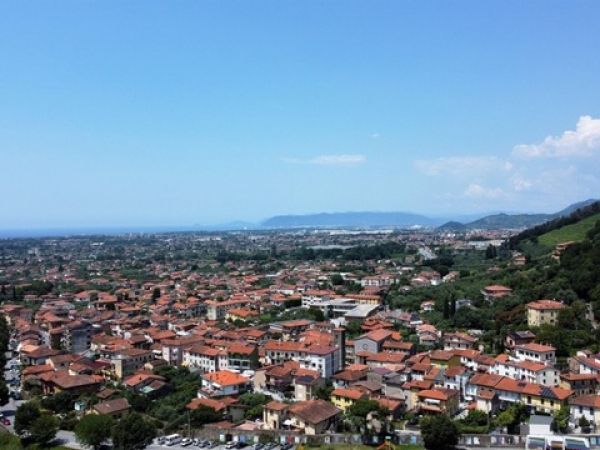Riferimento V676 - Villa for Vendita in Cinquale