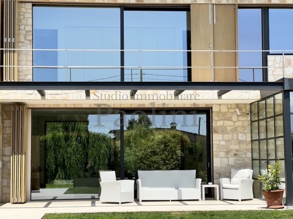 Riferimento V703 - Villa for Vendita in Renella