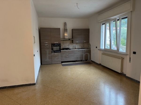 Riferimento A804 - Appartamento in Affitto a Capanne