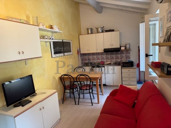 Riferimento A809 - Apartment for Vendita in Capanne
