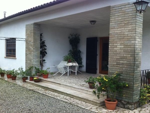 Riferimento V159 - Villa Singola in Affitto a Forte Dei Marmi Centro
