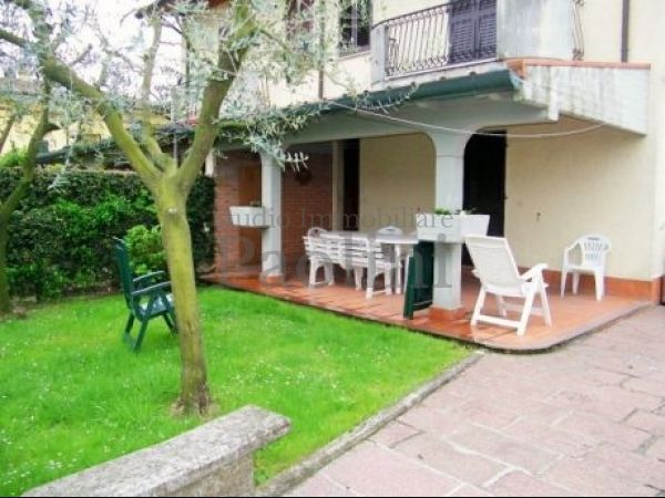 Riferimento V327 - Semi-detached House for Rental a Poveromo