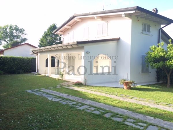 Riferimento V336 - Semi-detached House for Affitto in Poveromo