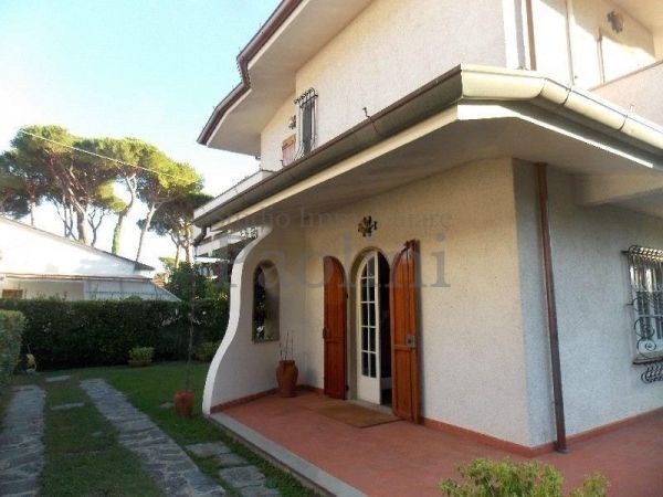 Riferimento V427 - Semi-detached House for Affitto in Cinquale