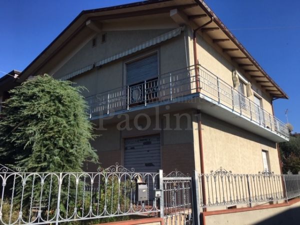 Riferimento V645 - Villa Singola in Vendita a Capanne