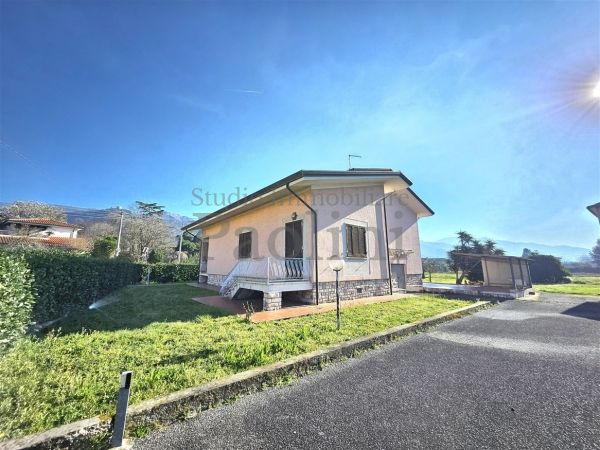 Riferimento V718 - Villa Singola in Vendita a Renella