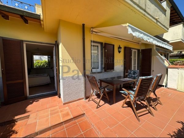 Riferimento V741 - Villa Bifamiliare in Vendita a Cinquale
