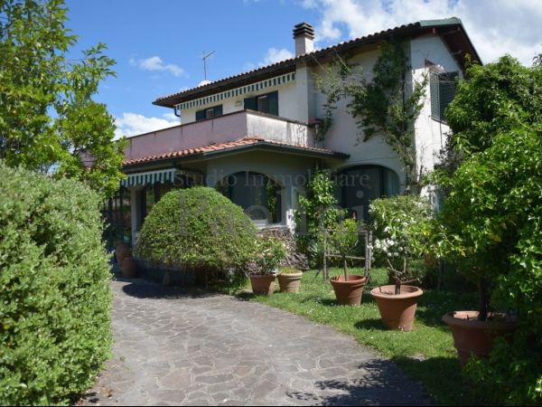 Riferimento V742 - Villa Singola in Vendita a Cinquale